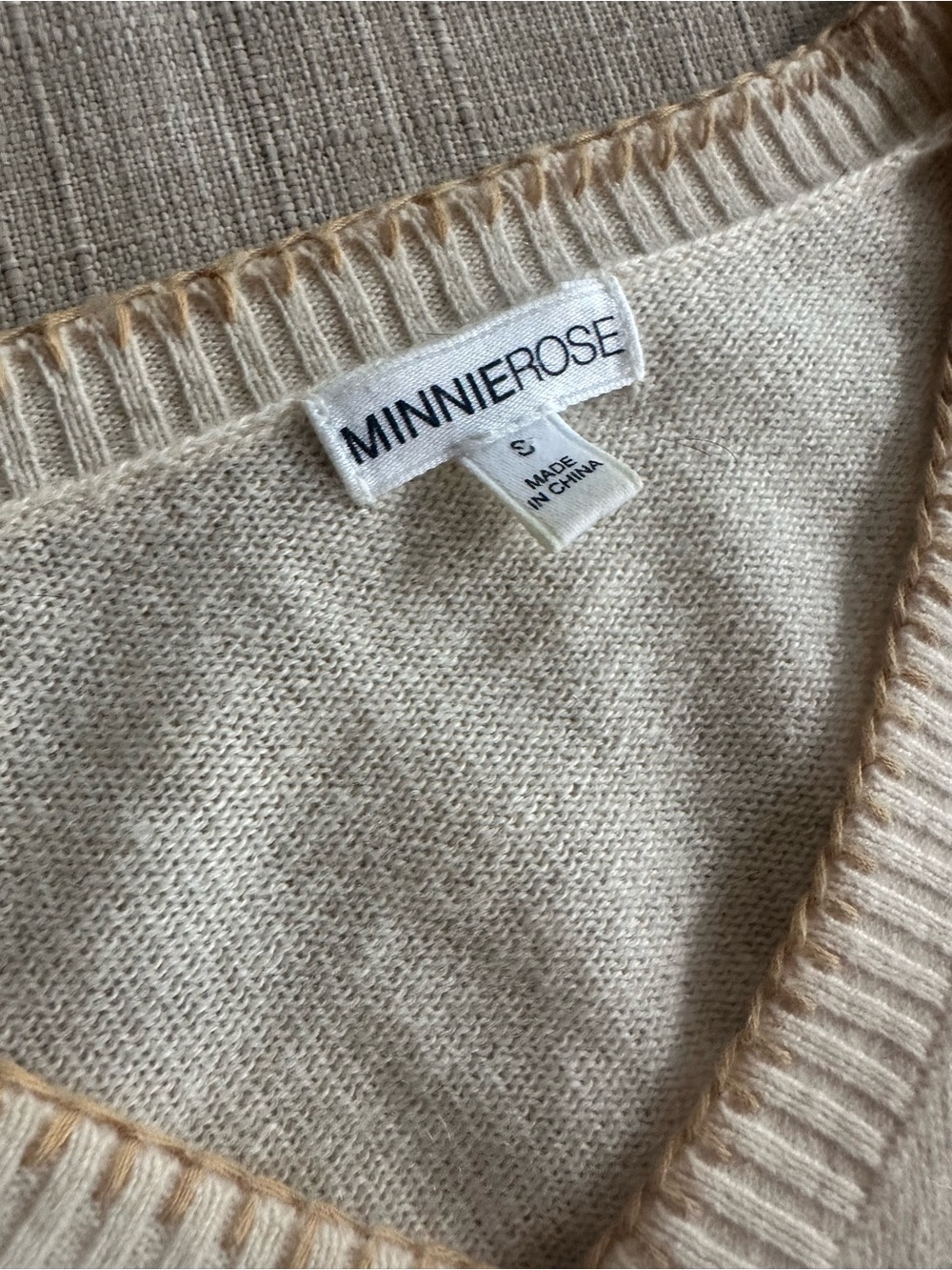 Minnie Rose Women's Cream V-Neck Sweater with Contrast Stitching - Picture 2 of 5